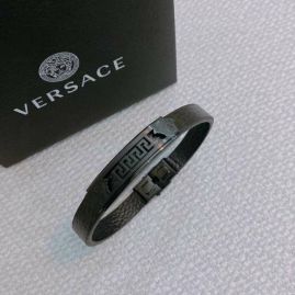 Picture of Versace Bracelet _SKUVersacebracelet12cly5016762